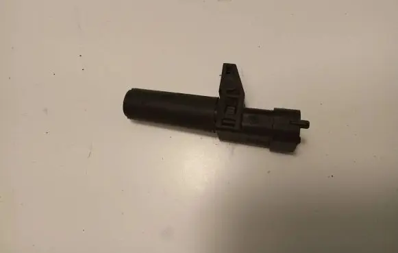 Mercedes-Benz GLC C253 Crankshaft position sensor A2769051200