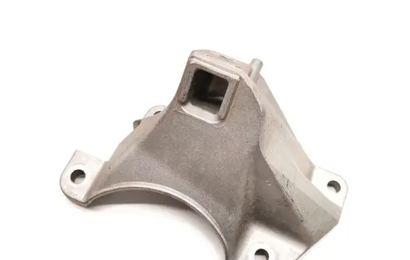 BMW 5 F10 F11 Engine mounting bracket 6775914