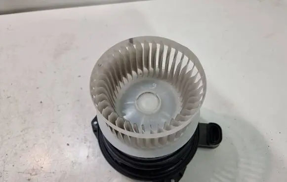 Toyota C-HR I Heater fan/blower 5610T1 C5E14 05E14