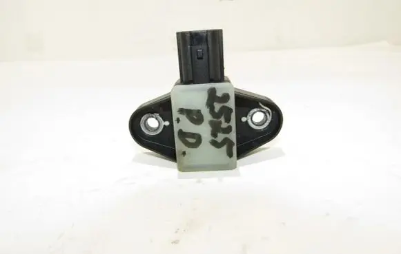 Volkswagen PASSAT B7 Airbag deployment crash/impact sensor 13110303