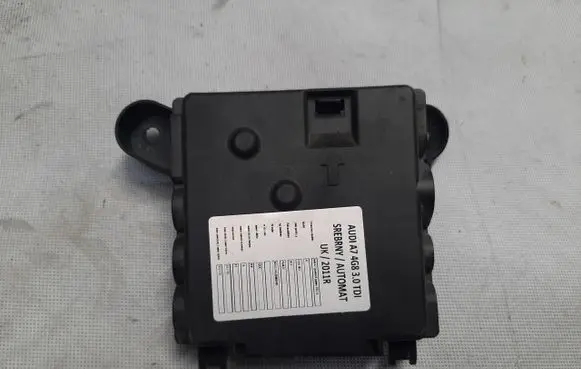 Audi A7 S7 4K8 Battery box tray 4G0937517