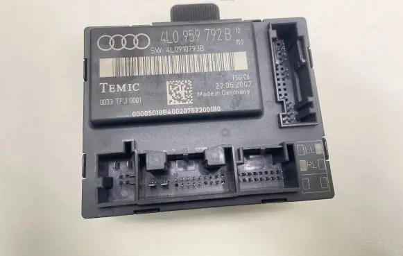 Audi Q7 4L Door control unit/module 4L0959792B 4L0910793B 0033TFJ0001
