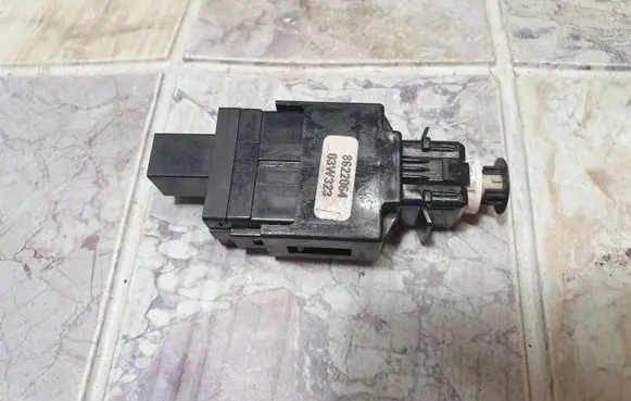 Volvo V70 Brake pedal sensor switch 8622064 4970