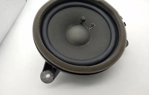 Volvo S60 Front door speaker 30657445