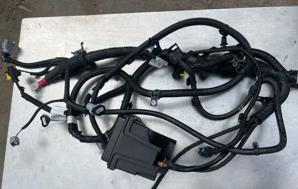 Renault Zoe Fuse box set 243804176R 2500960 240113993S