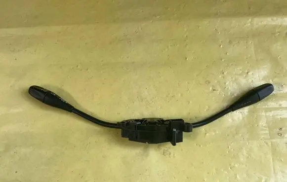 Mercedes-Benz B W245 Cruise control switch A1695450104