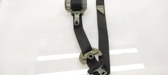 Subaru Outback Front seatbelt 7M4520P 0432127