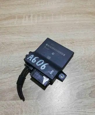 Audi A6 S6 C6 4F Gateway control module 4F0907468D