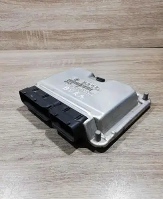 Volkswagen PASSAT B5 Engine control unit/module ECU 06a906032fq 0261207366