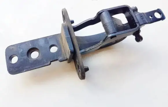 Volvo V70 Tailgate/trunk/boot hinge 31218425