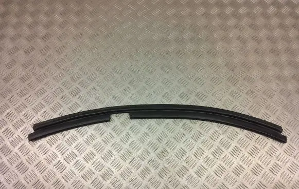 BMW X3 F25 Engine compartment rubber 7210737