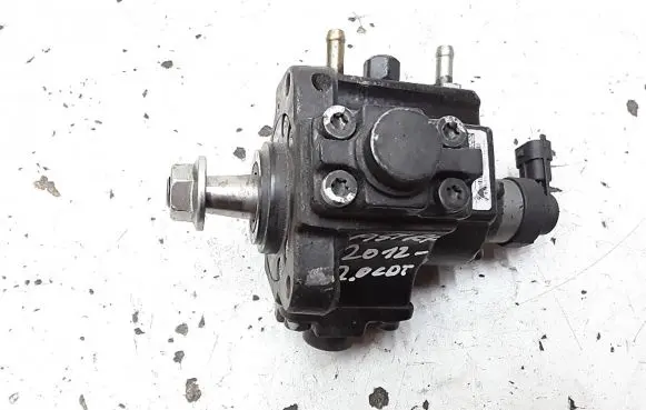 Opel Astra H Fuel injection high pressure pump 0445010248