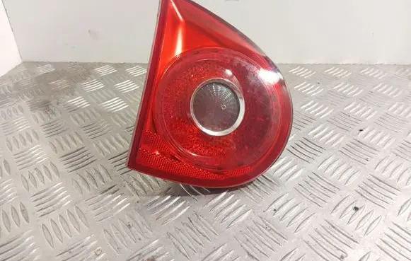 Volkswagen Golf V Tailgate rear/tail lights 1K6945093E