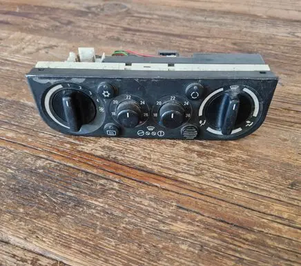 BMW 3 E36 Climate control unit 1387354