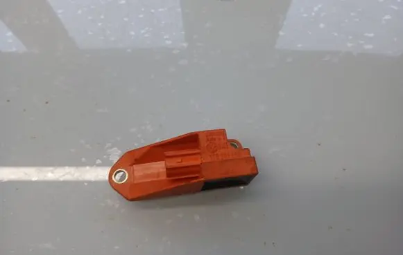 Volkswagen Touran I Airbag deployment crash/impact sensor 1T0909606 5WK43340