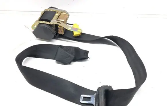 Volkswagen Polo IV 9N3 Front seatbelt 5424020