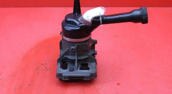 Peugeot 308 Power steering pump 9684979180
