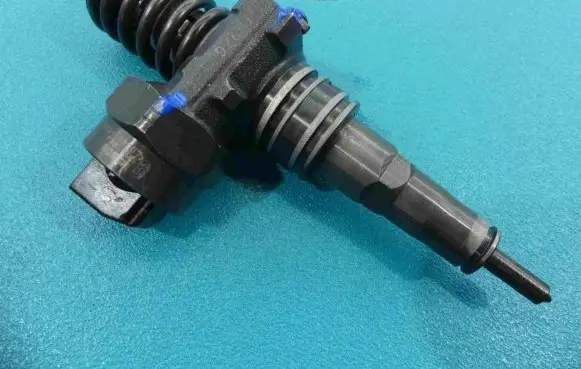 Volkswagen Golf IV Fuel injector 0414720007 IMPRK1061926