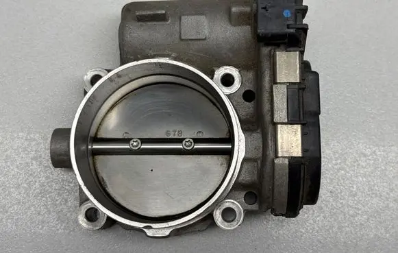Chrysler Pacifica Throttle valve 05184349AF 0022 028075000X