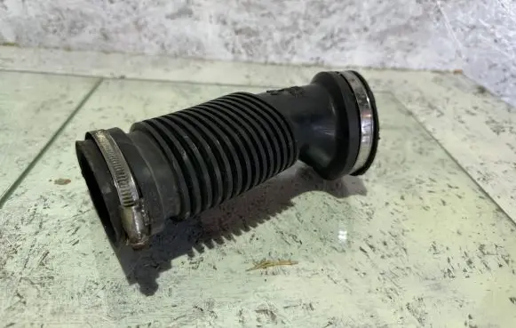 Ford Galaxy Air intake duct part 4616125159
