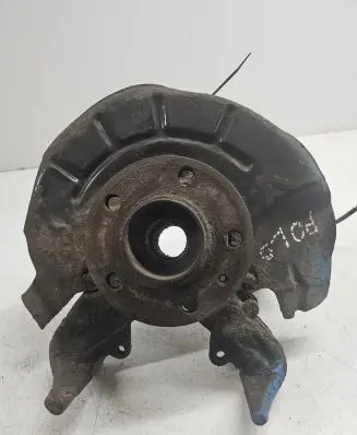 Front wheel hub spindle knuckle