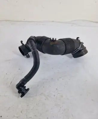 Air intake hose/pipe