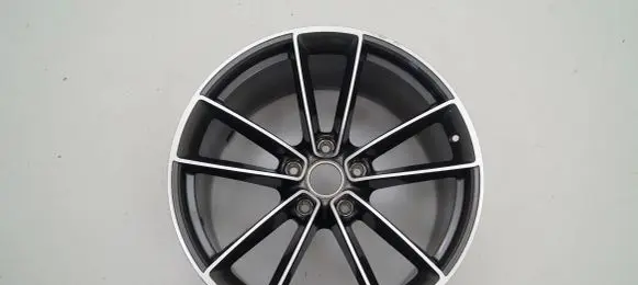 Porsche 992 R21 alloy rim 