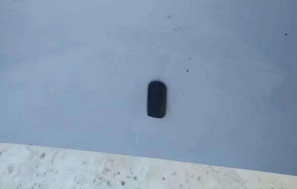 Volkswagen PASSAT B4 Windshield washer spray nozzle 