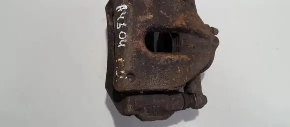 Toyota Auris 150 Front brake caliper