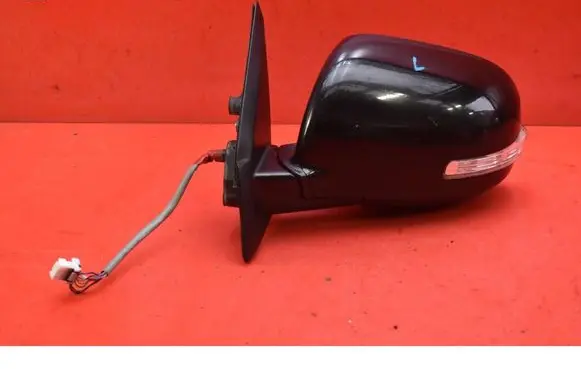 Mitsubishi Outlander Front door electric wing mirror 