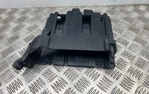 BMW 7 G11 G12 Engine control unit holder 8601608