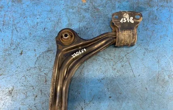 Ford Fusion II Front lower control arm/wishbone FG9Z3079E