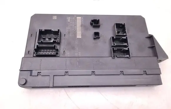 Mercedes-Benz Sprinter W906 SAM control unit A9069006701 A9069022001 A9069013100