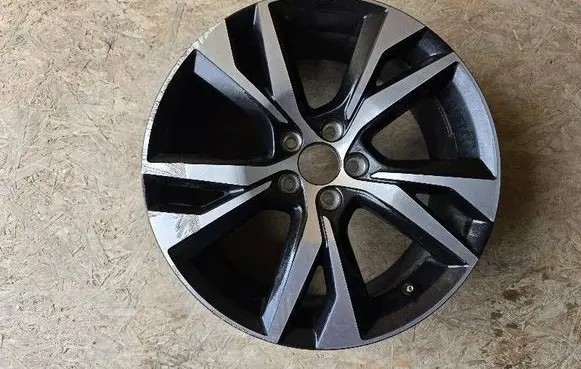 Volvo V60 R18 alloy rim 31471482