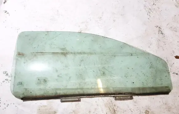 Renault Twingo I Front door window glass four-door