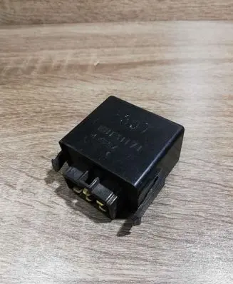 Mazda 626 Other relay K8T31171