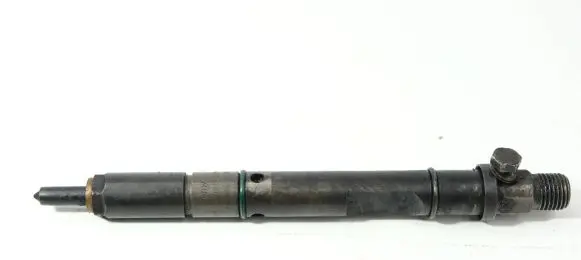 Audi A4 S4 B5 8D Fuel injector 059130201AE