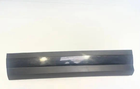 Land Rover Evoque II Front door trim (molding) K8D221065A