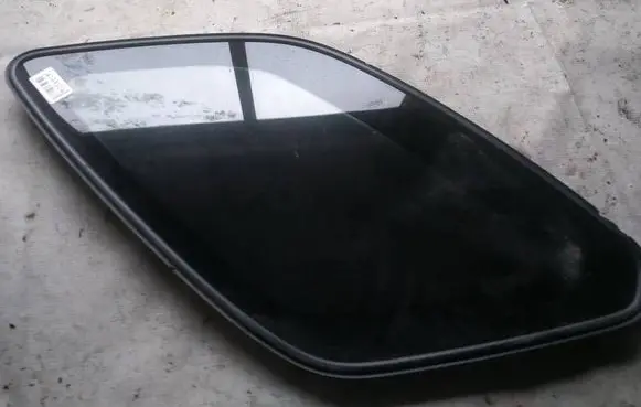 KIA Sportage Rear side window as2
