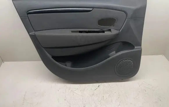 Renault Scenic III - Grand scenic III Front door card panel trim 809010837R