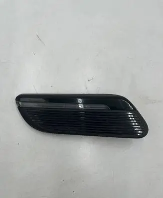 Mini One - Cooper F56 F55 Front fender indicator light F02316000C