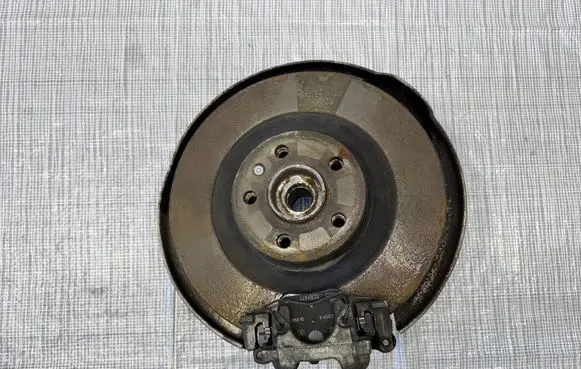 Volvo XC90 Rear wheel hub spindle/knuckle 32217286