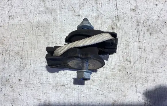 BMW 3 F30 F35 F31 Gearbox mount 6796617