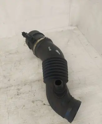 Iveco Daily 5th gen Air intake hose/pipe 504135455