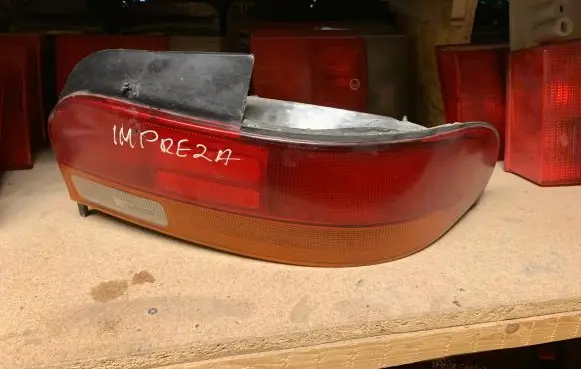 Subaru Impreza I Rear/tail lights