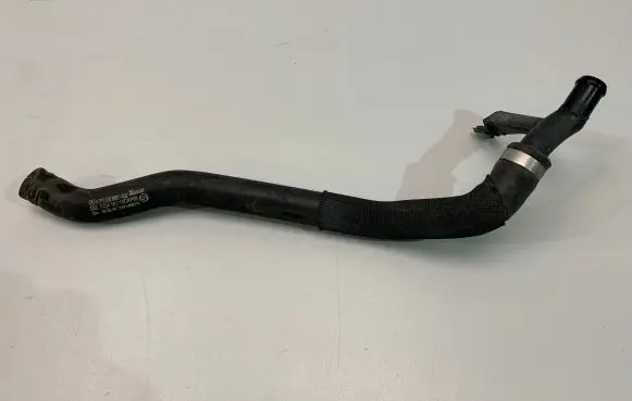Mercedes-Benz GLC C253 Engine coolant pipe/hose A2538308801