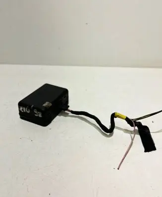 Mercedes-Benz E W210 Camshaft speed sensor 2108205710