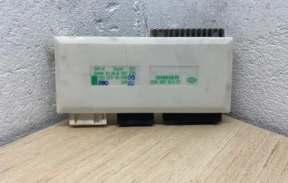 BMW 5 E39 Comfort/convenience module 61356901225 5DK00704727 12037310
