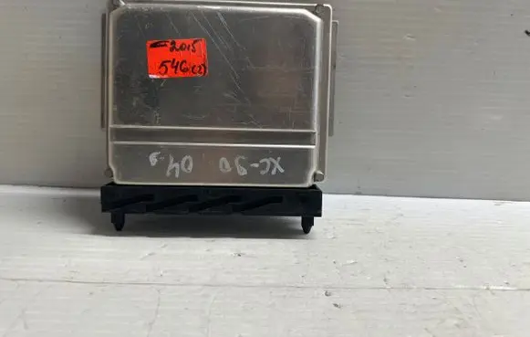 Volvo XC90 Engine control unit/module 30646978A 1039S04101 0281011441
