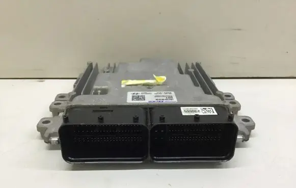 Hyundai Tucson TL Engine control unit/module 391992U100